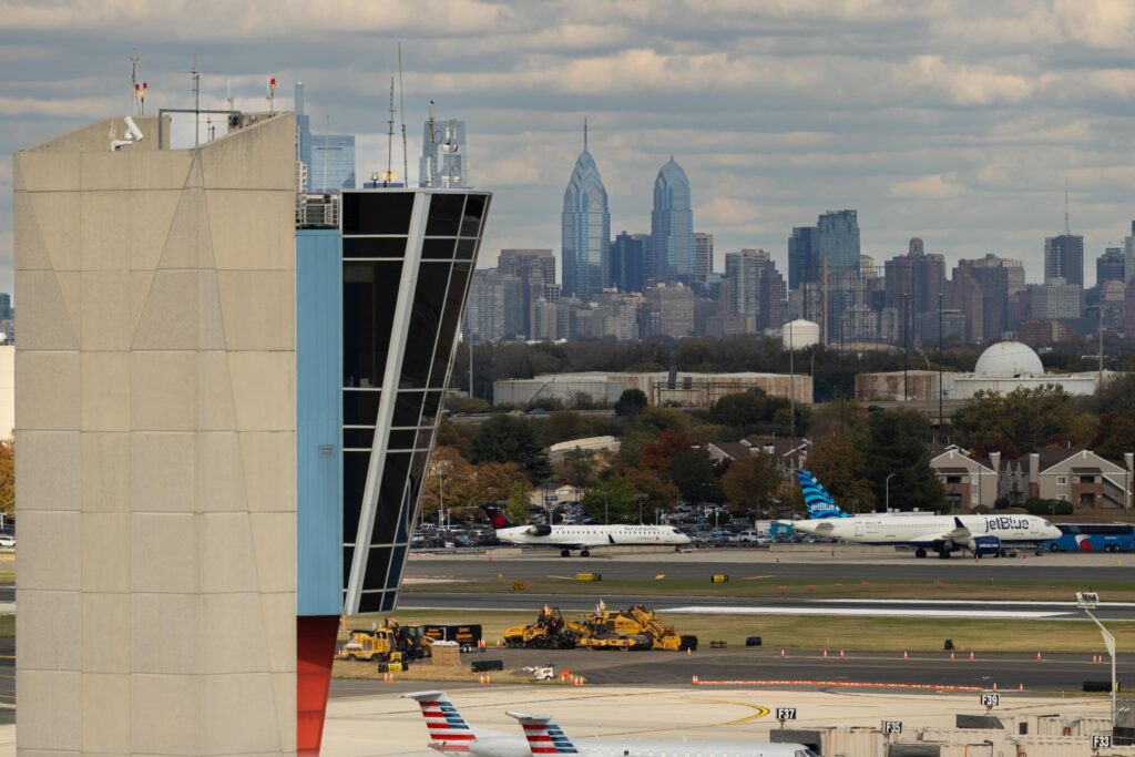​A cut cable disrupted hundreds of flights across the US 