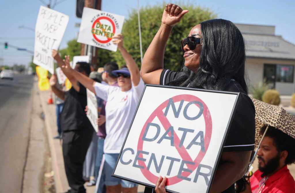 ​California tightens rules on AI data center energy and water use 