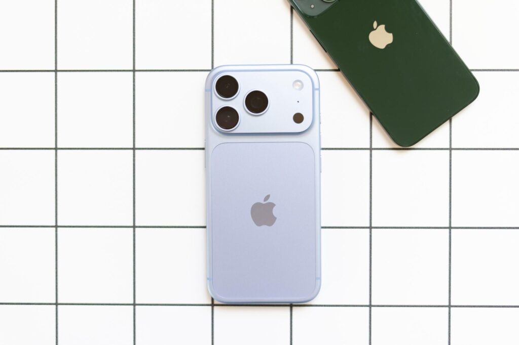 ​Quick question: Who exactly is iPhone Handoff for? 