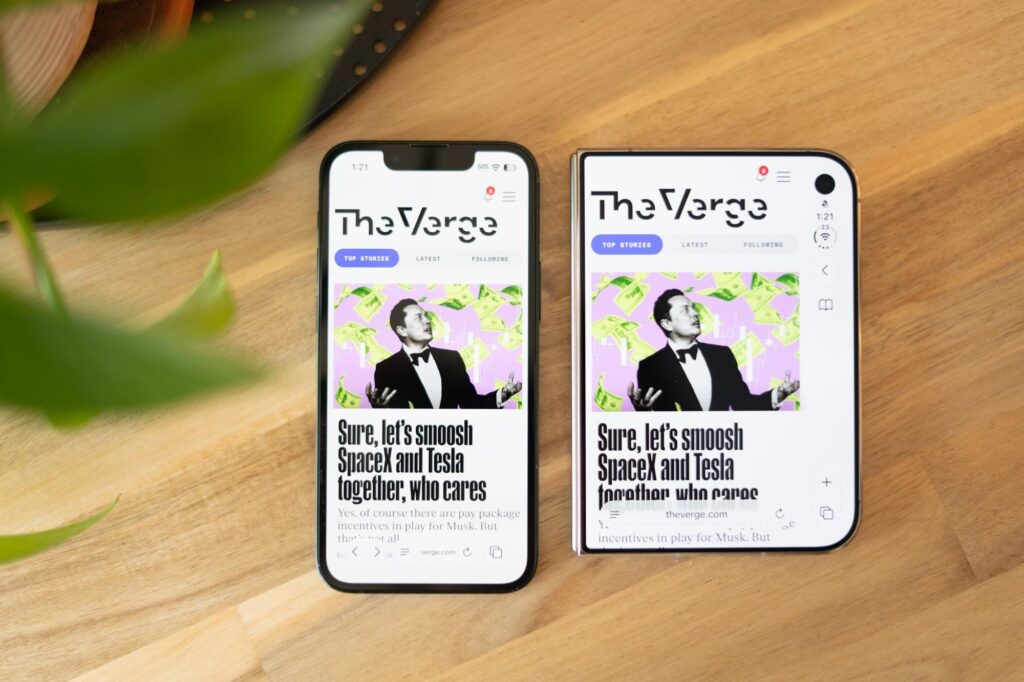 ​No, the iPhone Duo isn’t a small phone 
